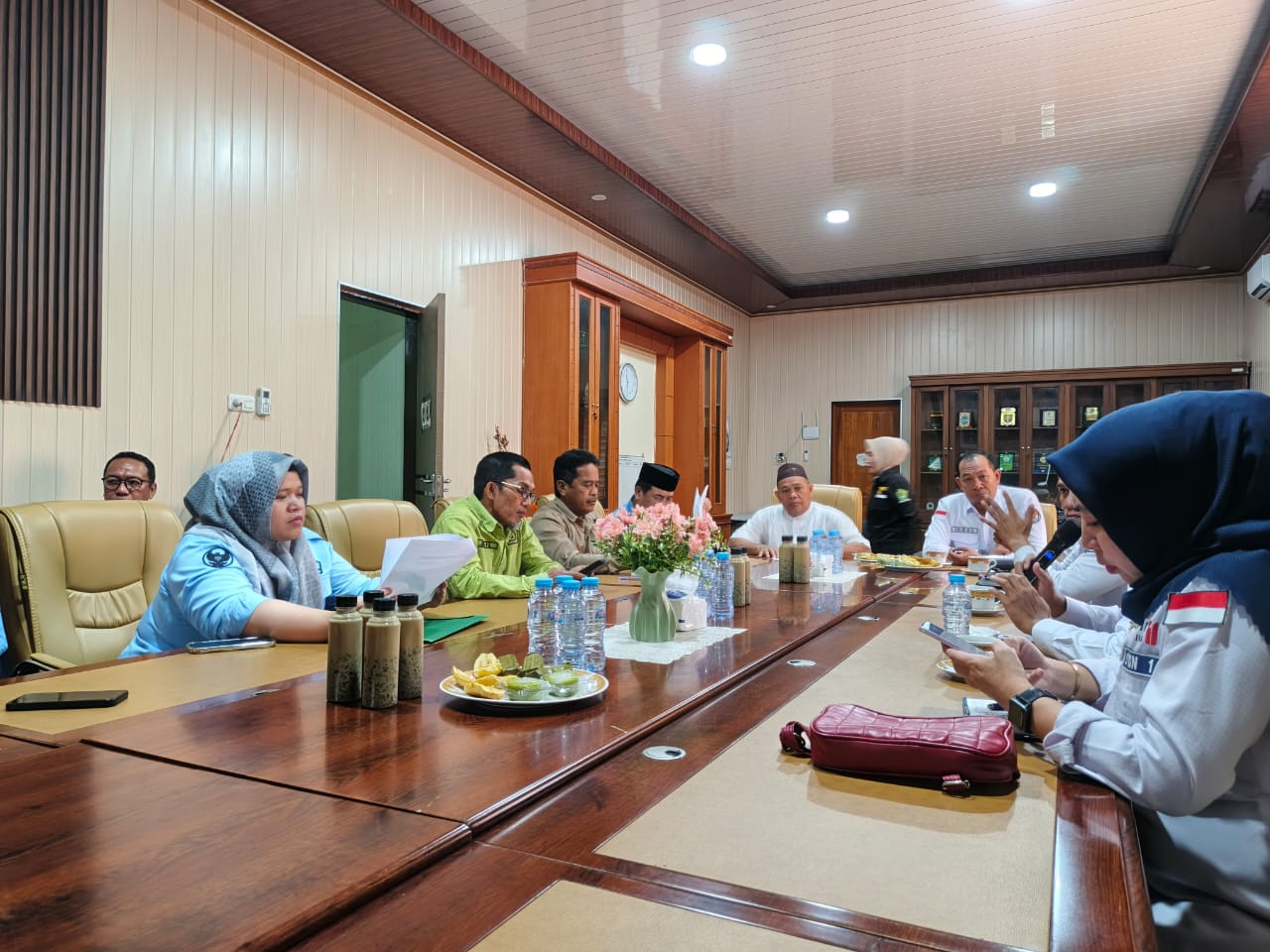 Kegiatan Kunjungan  KI Sulbar Di Kantor Wilayah  Kemenag  Sulbar